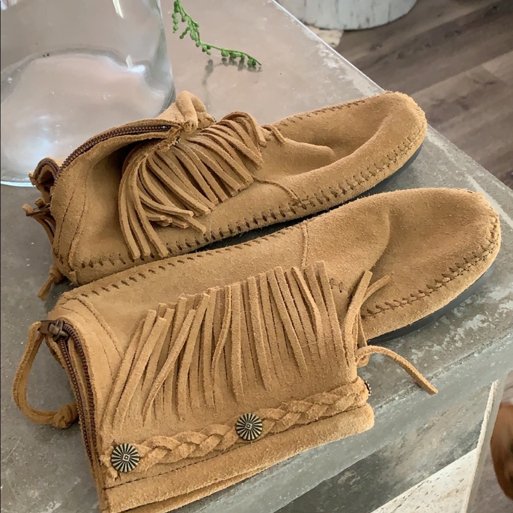 Tan Minnetonka moccasins